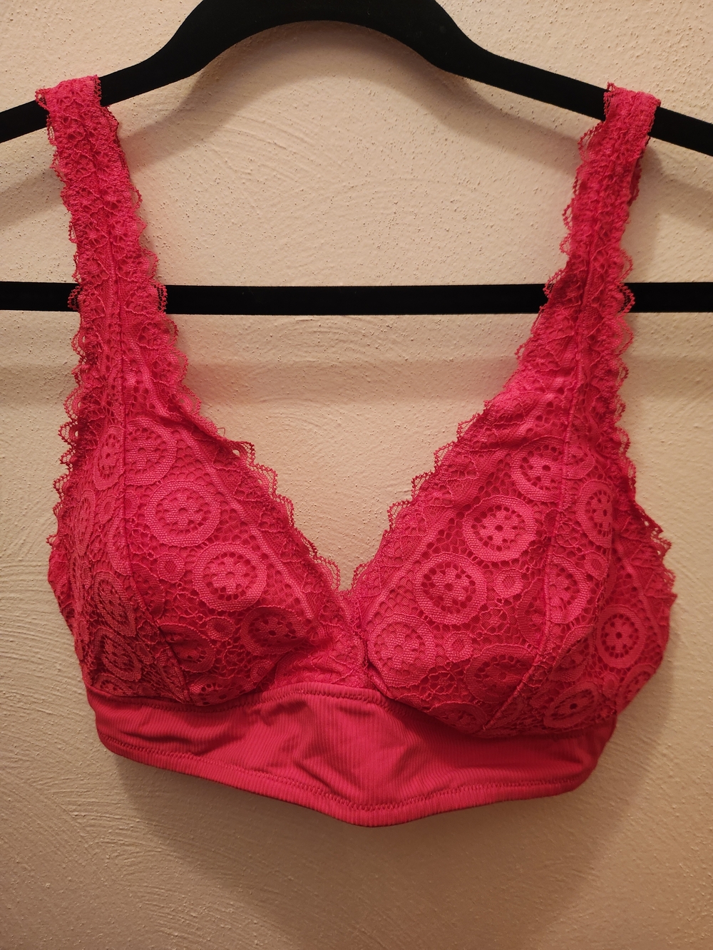 SO Lace Bralette Bundle in Hot Pink & Black Size M - Picture 2 of 9